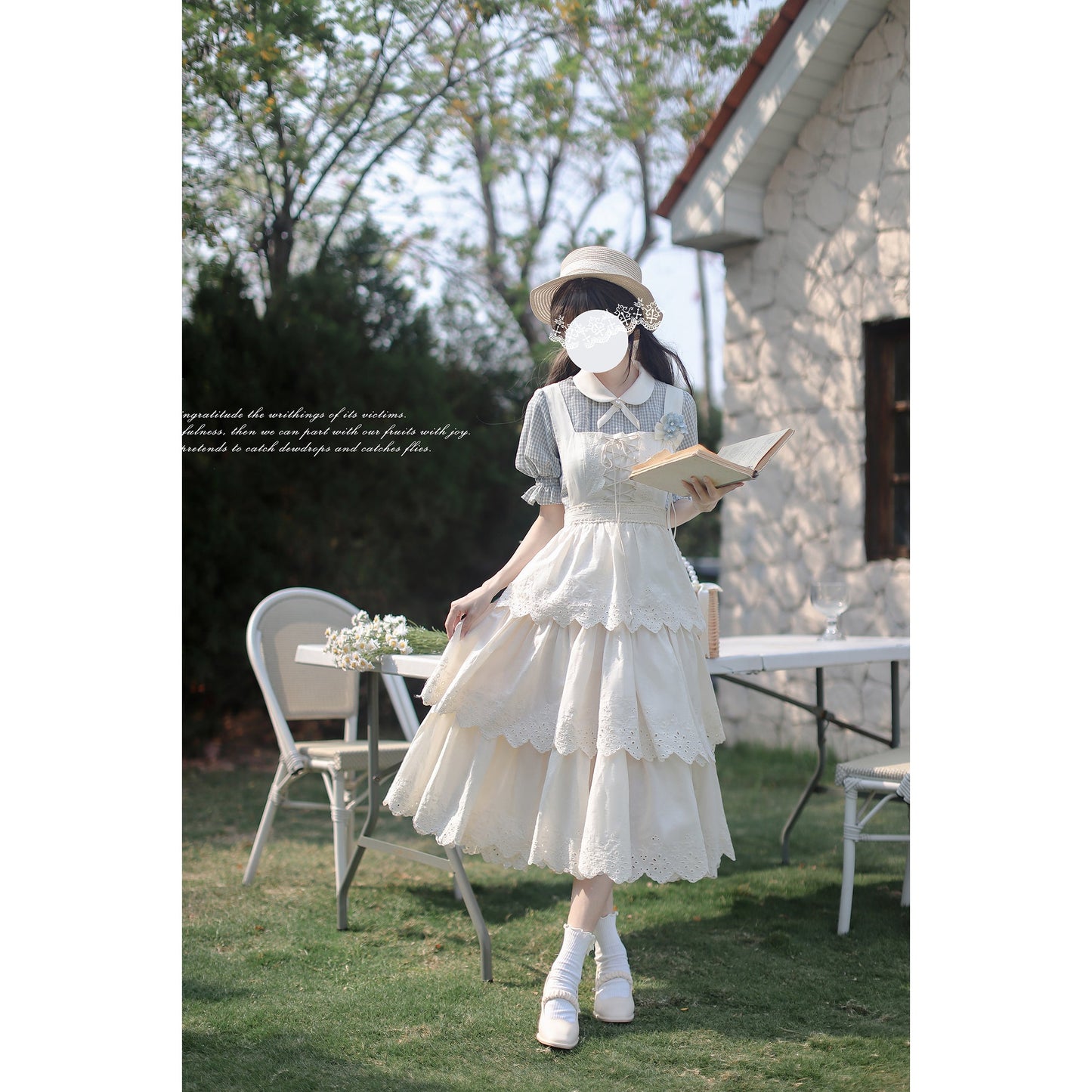 幻想曲を奏でる刺繍ジャンパースカートとブラウス