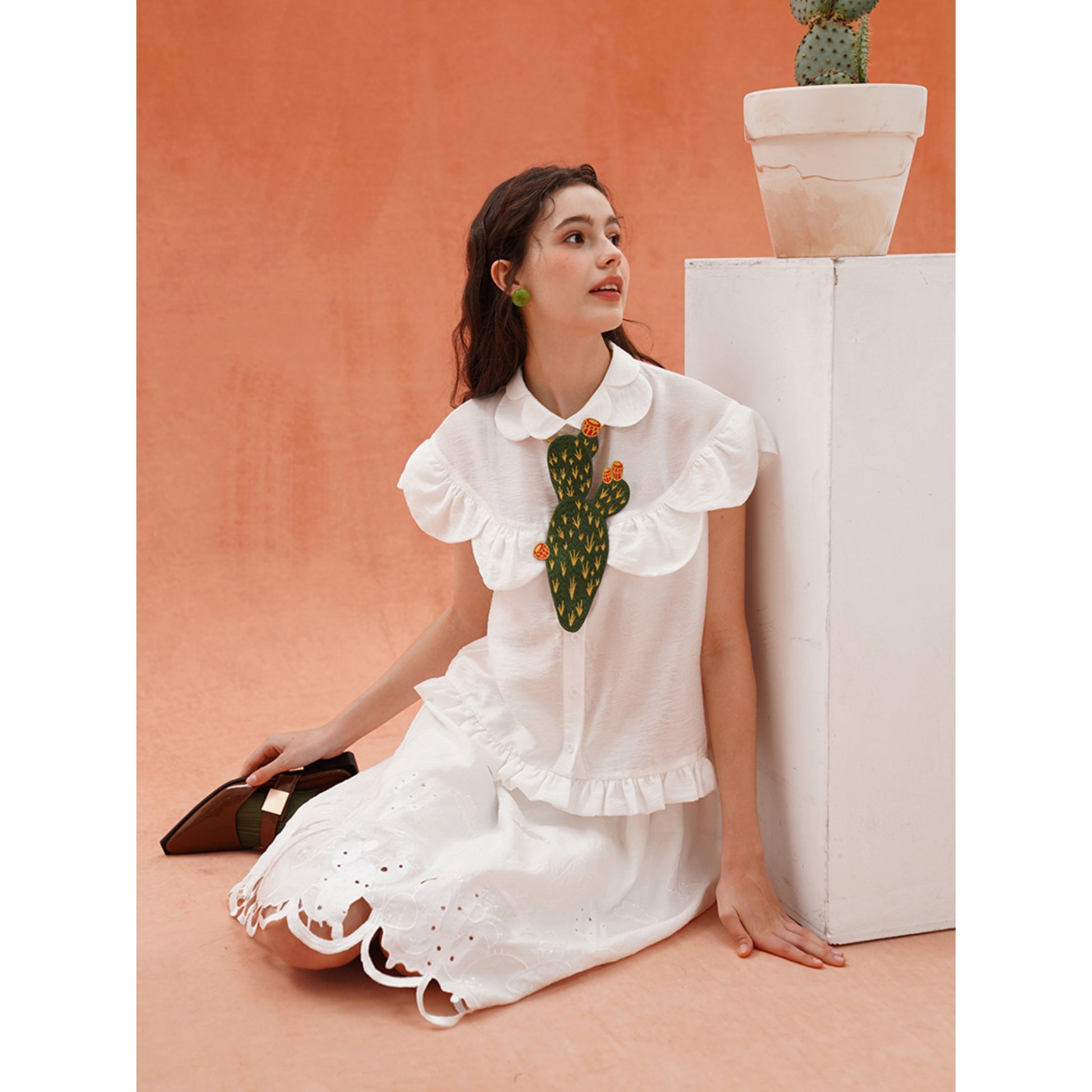 サボテンと花の刺繍ネクタイ - Dark Green