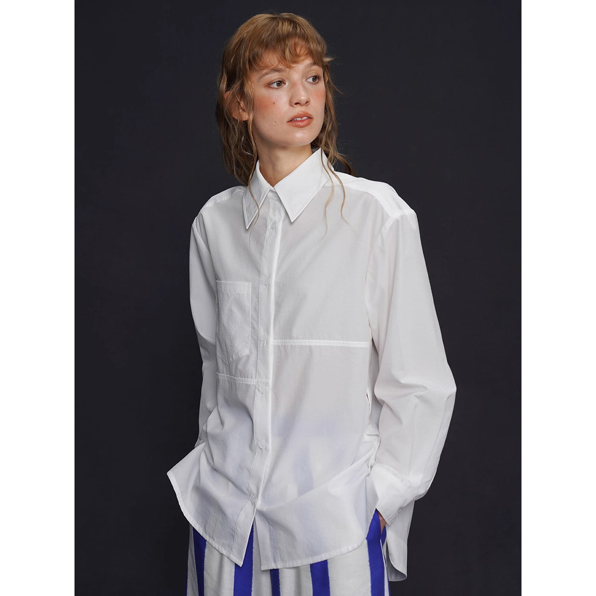 構築と余白のロングスリーブシャツ