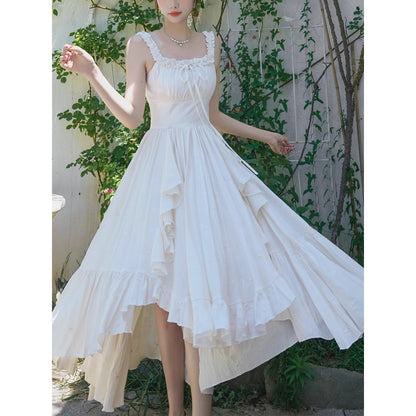 月光の花の刺繍ストラップワンピース