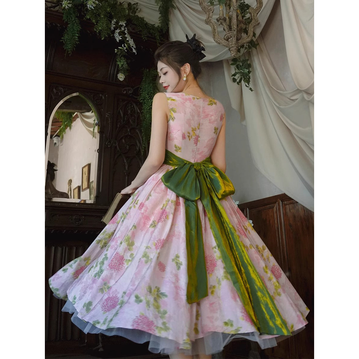 桃色の菊の花絵画ワンピース