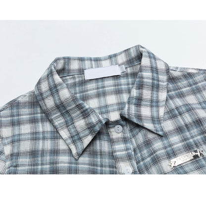 灰藍格子柄のフリルショートシャツ