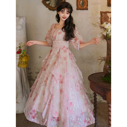 薄紅の薔薇の編み上げワンピース