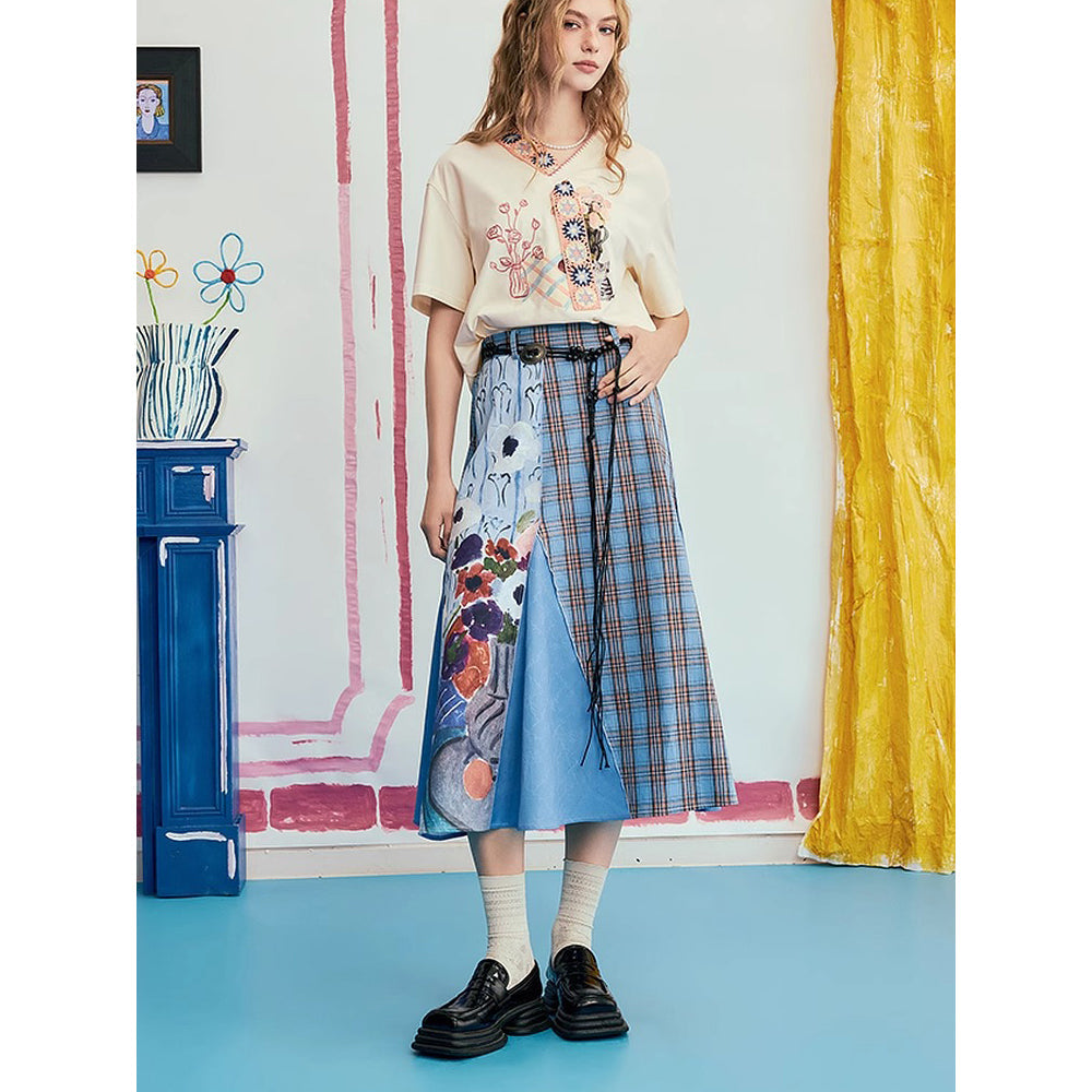 オダリスク、ブルーハーモニーの格子柄スカート