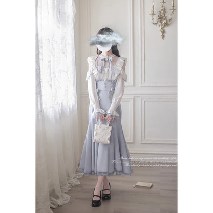 水色の令嬢のフリルトップスとコルセットスカート