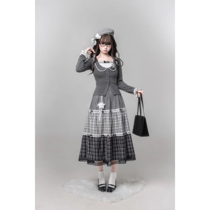 書斎のお嬢様のドッキングトップスとティアードスカート