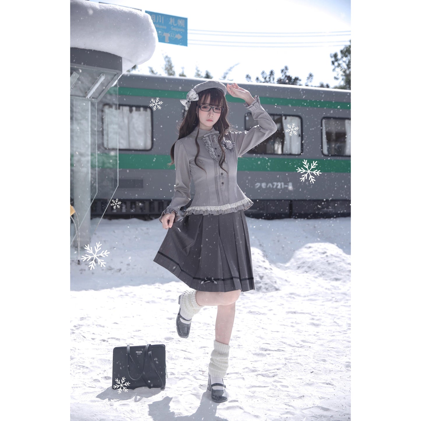 文学令嬢のジャケットとブラウスとプリーツスカート