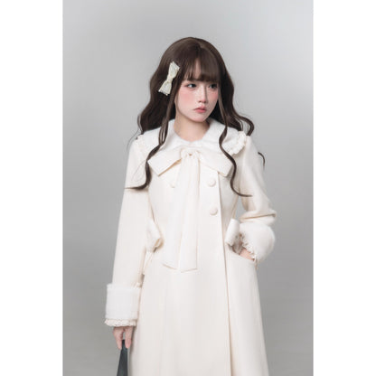 白雪のお嬢様のリボンウールコート