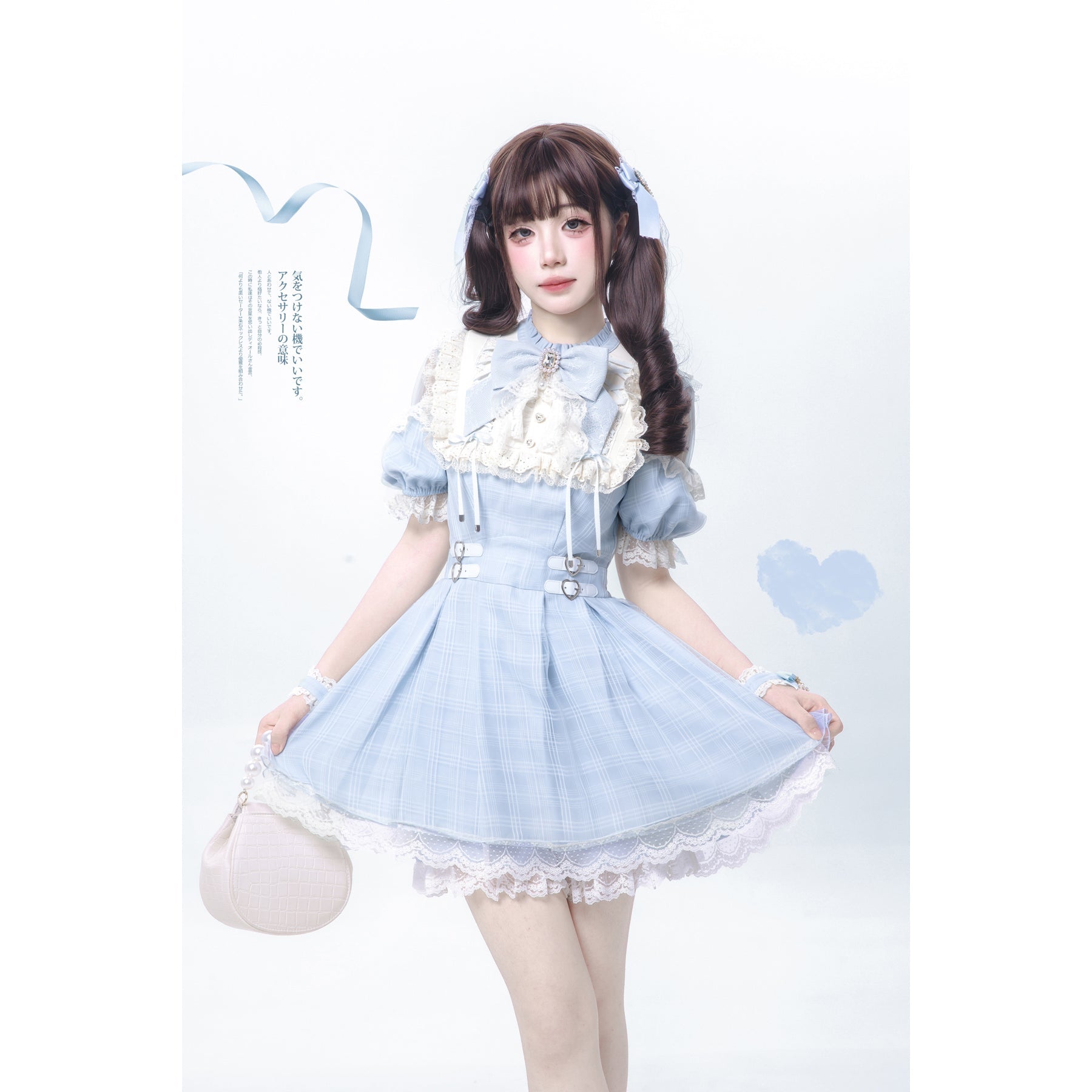 水色の天使の刺繍フリルワンピース