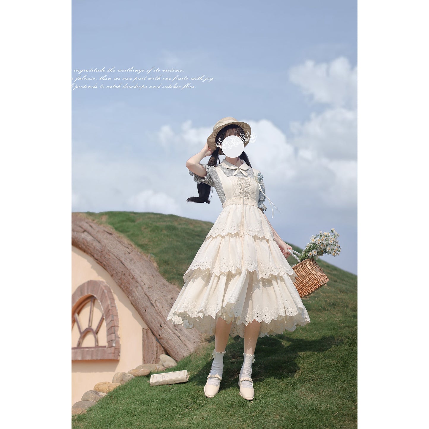 幻想曲を奏でる刺繍ジャンパースカートとブラウス