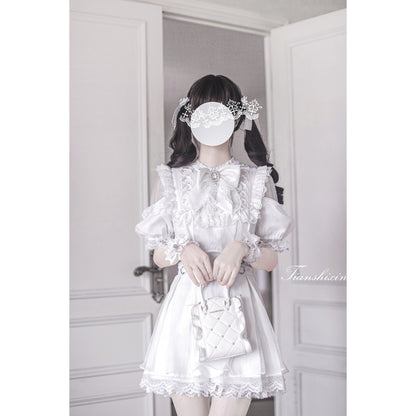 純白の天使の刺繍フリルワンピース