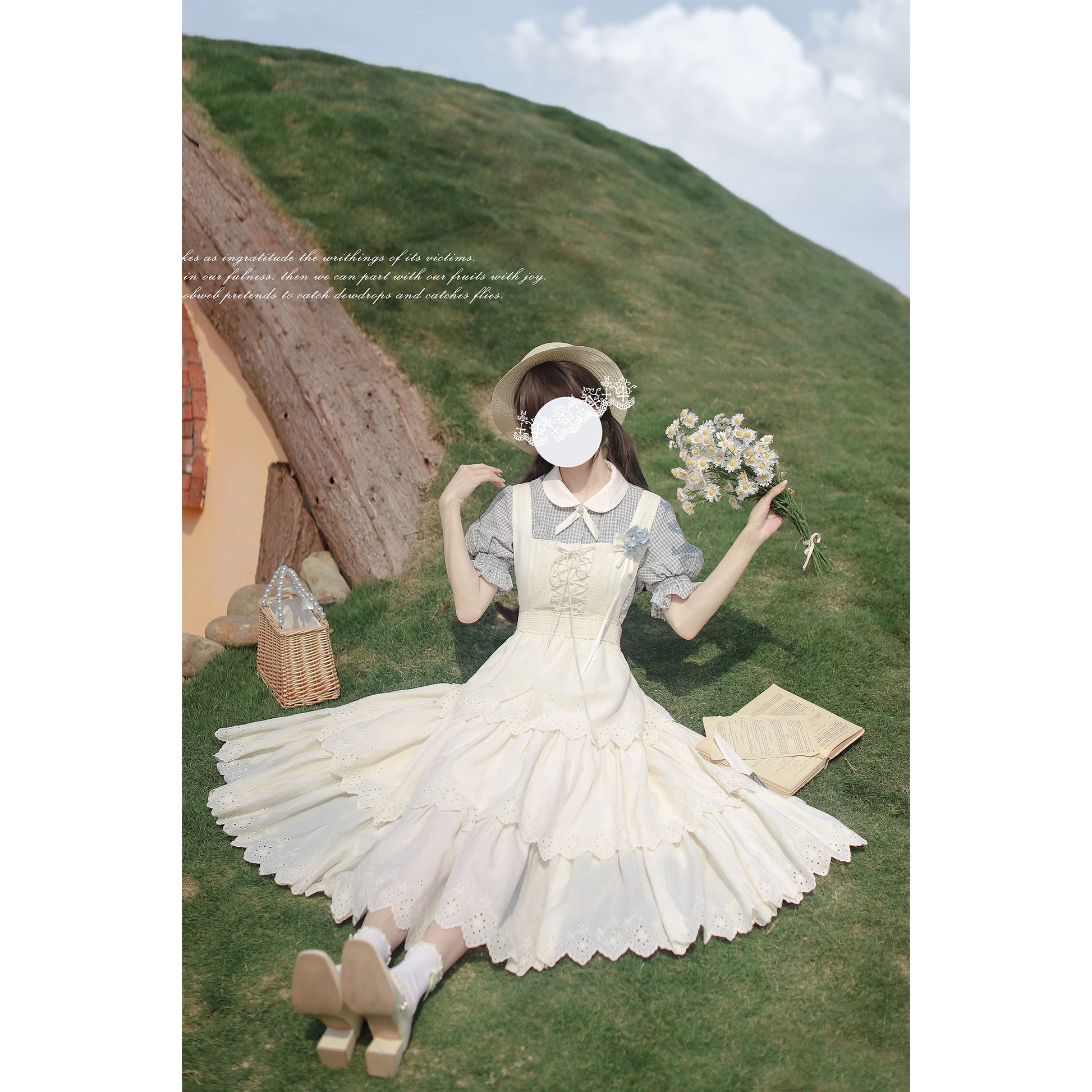 幻想曲を奏でる刺繍ジャンパースカートとブラウス