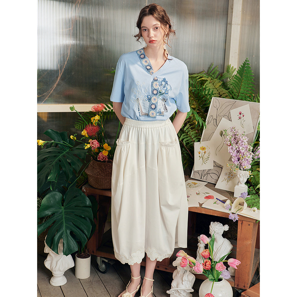 アイリスの花と子猫の刺繍Tシャツ