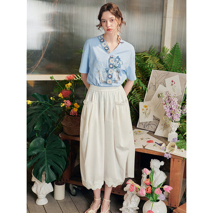 アイリスの花と子猫の刺繍Tシャツ