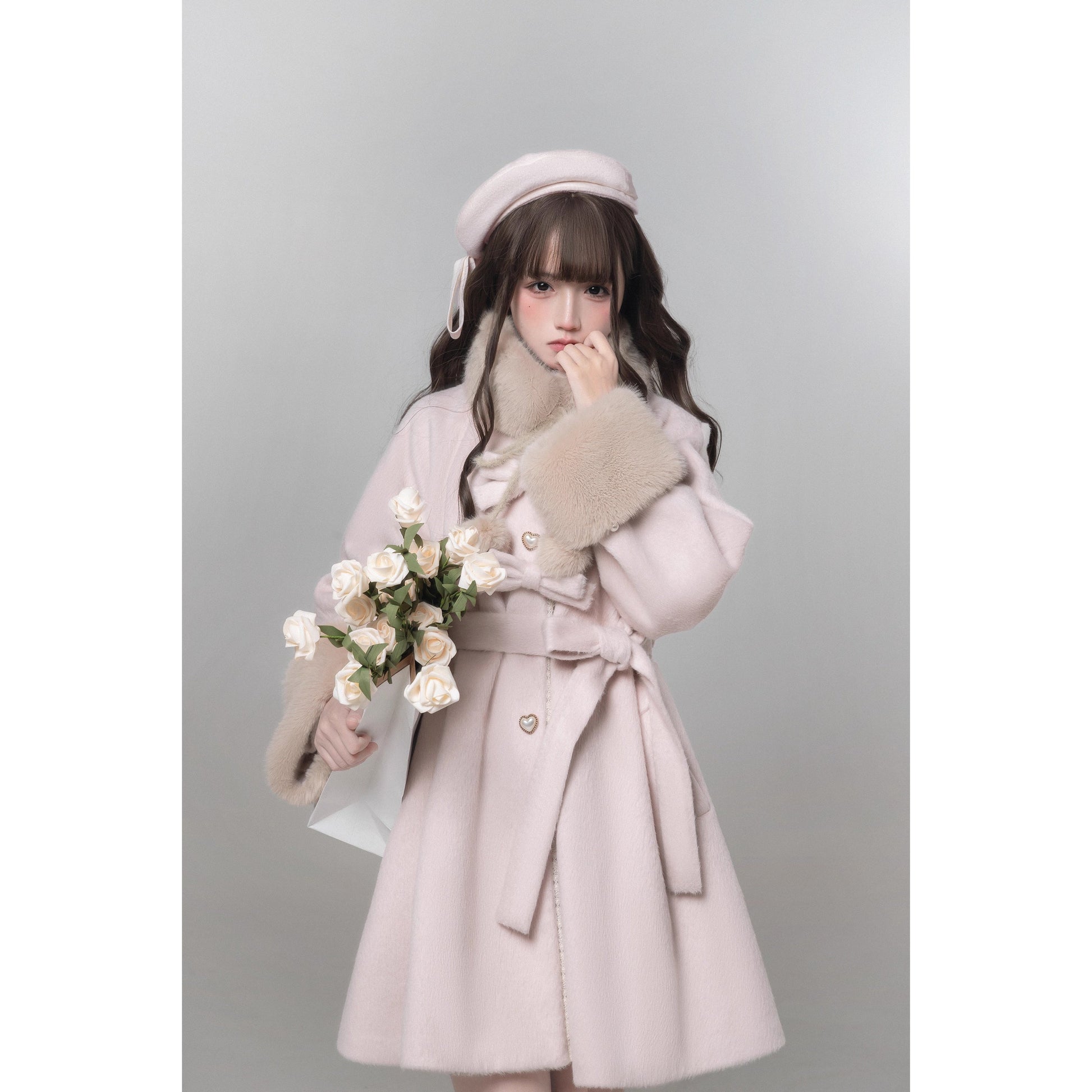 桜色のお嬢様のリボンファーウールコート