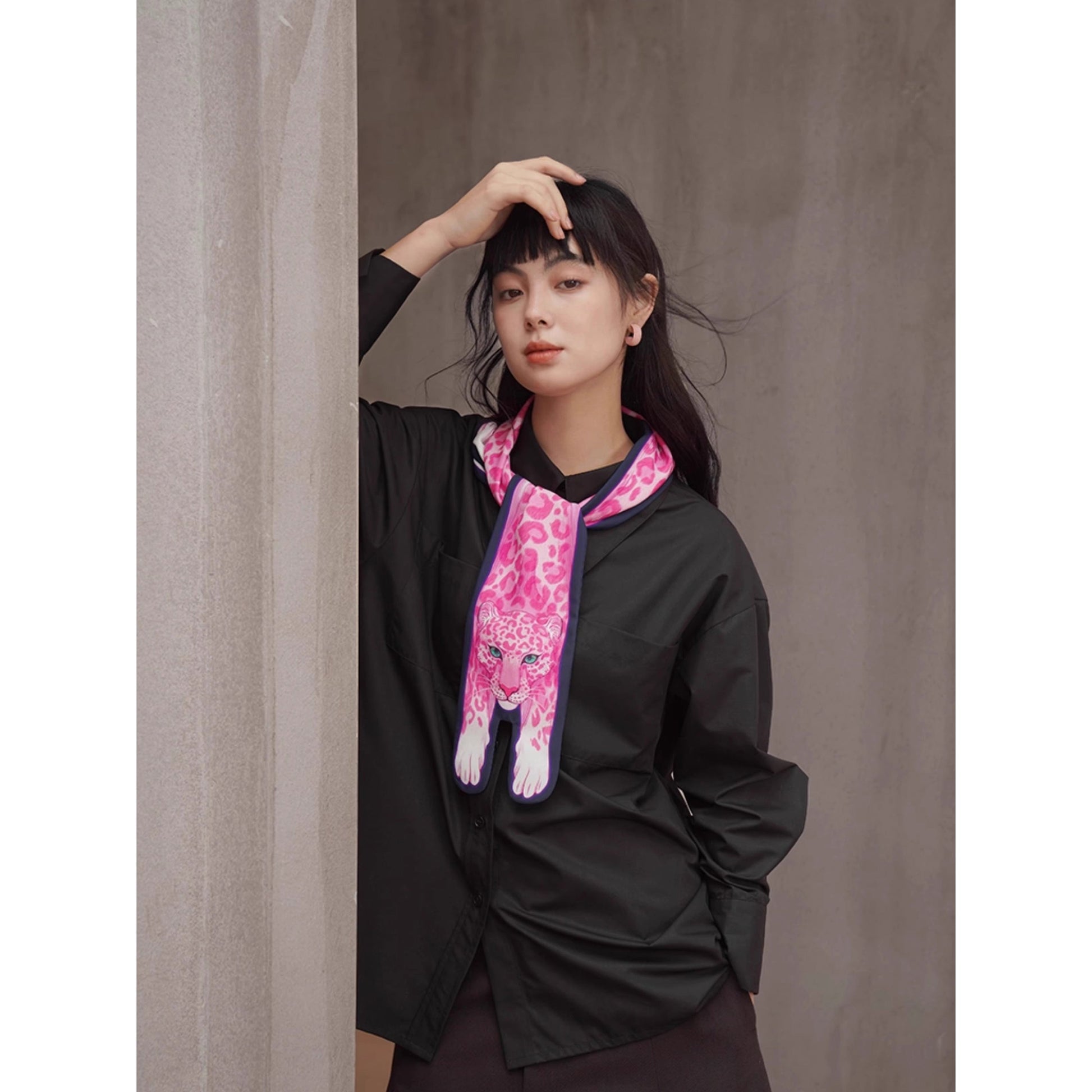 豹の挿絵ネッカチーフ