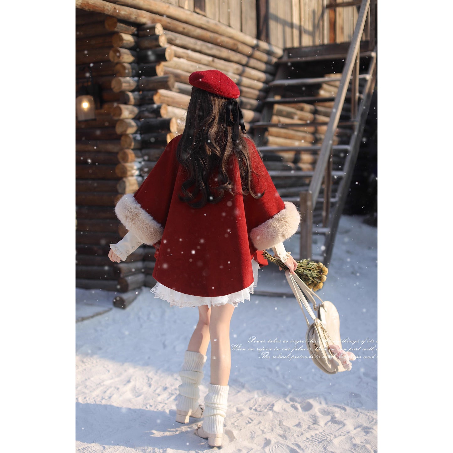 深紅のお嬢様のウールケープコート