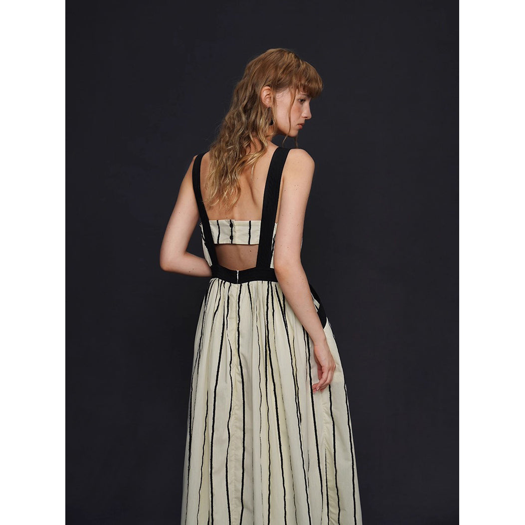 生成の縦縞ストライプワンピース