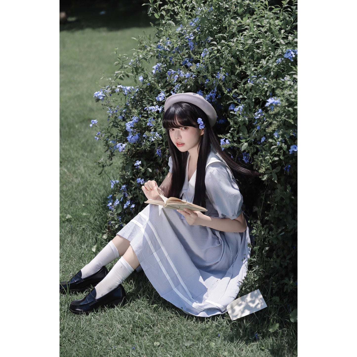 灰青のお嬢様の縦縞クラシカルワンピース