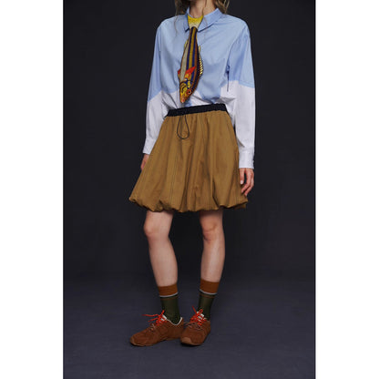 膨らむ風船のバルーンスカート