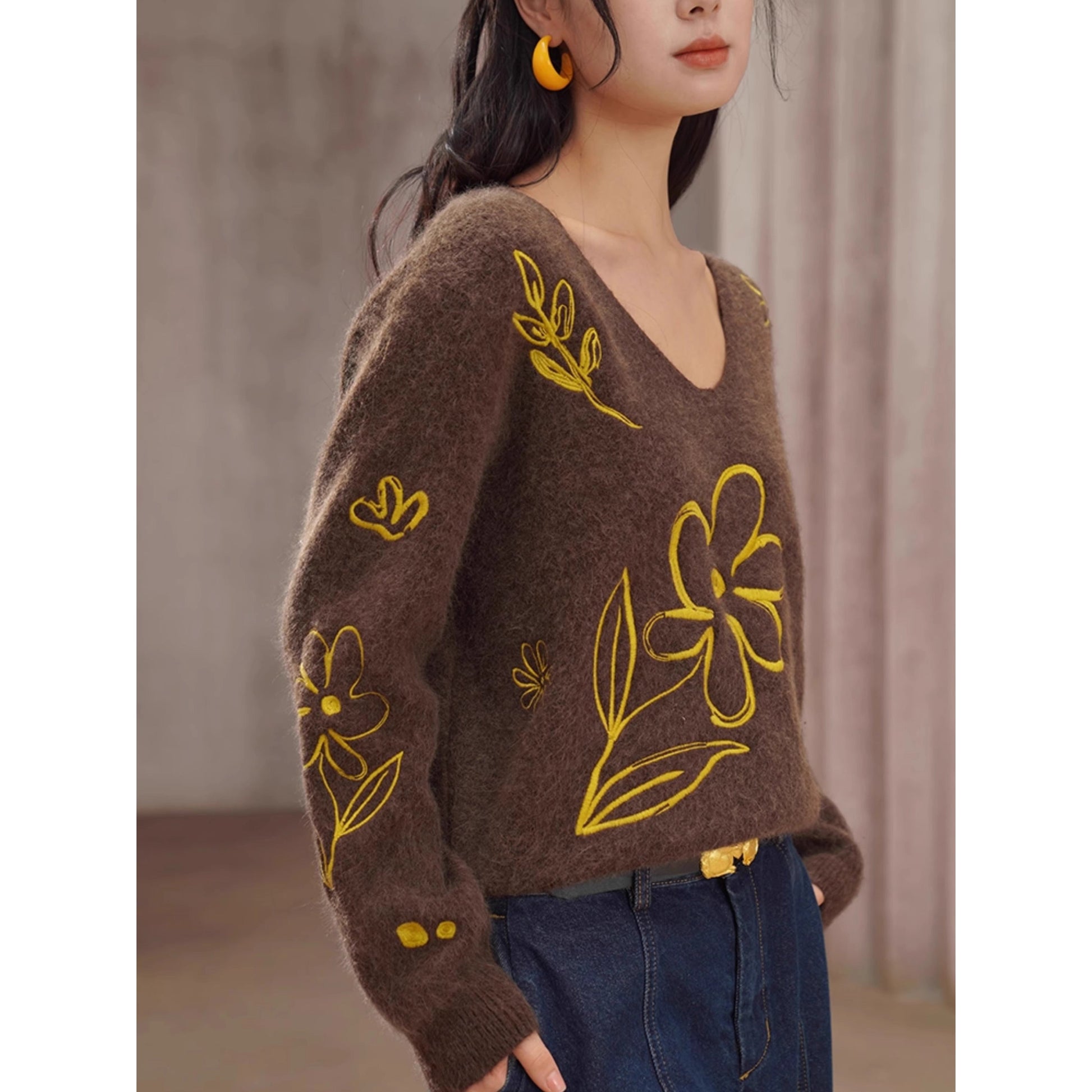 植物の刺繍ニットセーター