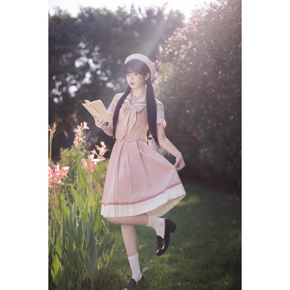 桜色のお嬢様の文学セーラーブラウスとプリーツスカート