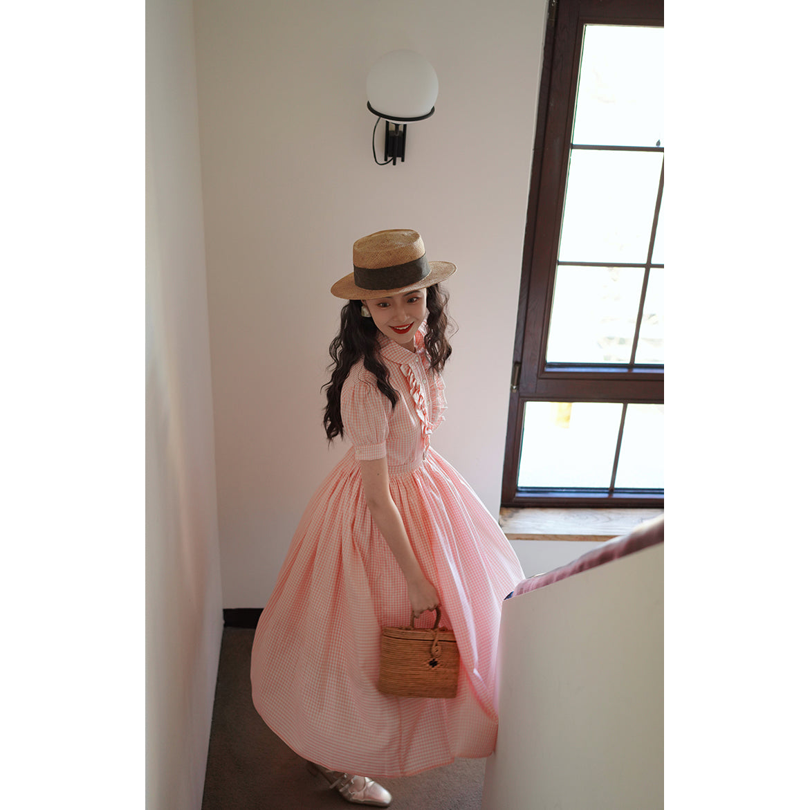 桜色の格子柄ヘップバーンワンピース