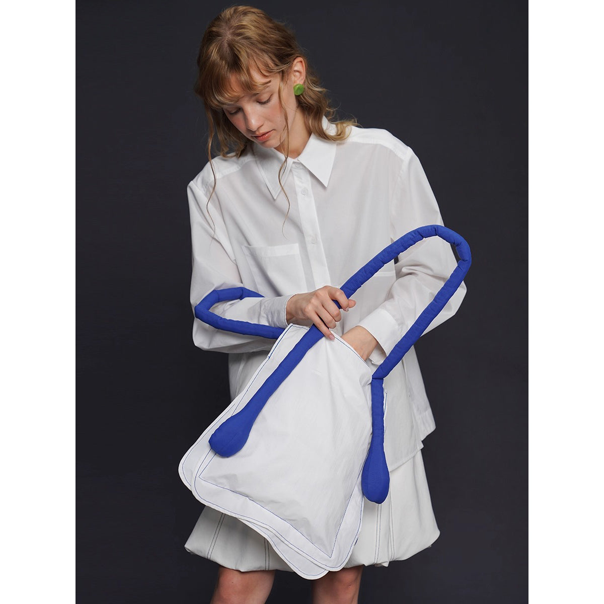 船乗り少女のトートバッグ