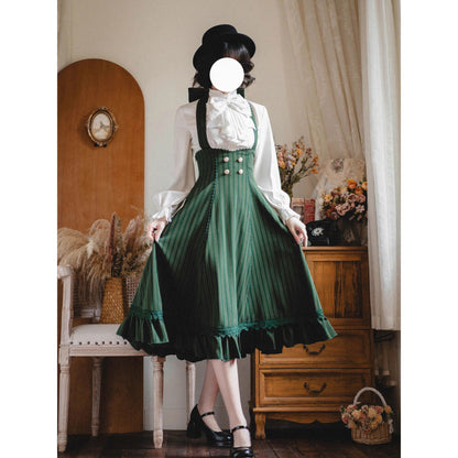 英国のお嬢様のクラシックブラウス