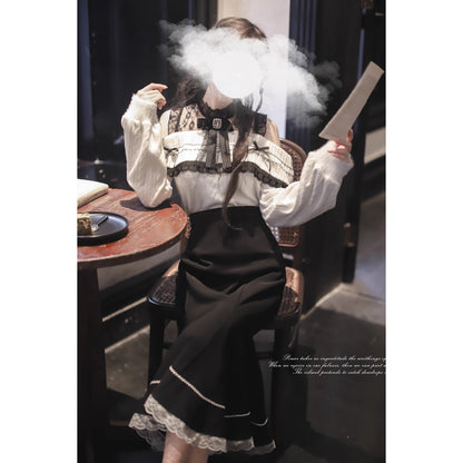 夜会の令嬢のニットトップスとマーメイドスカート