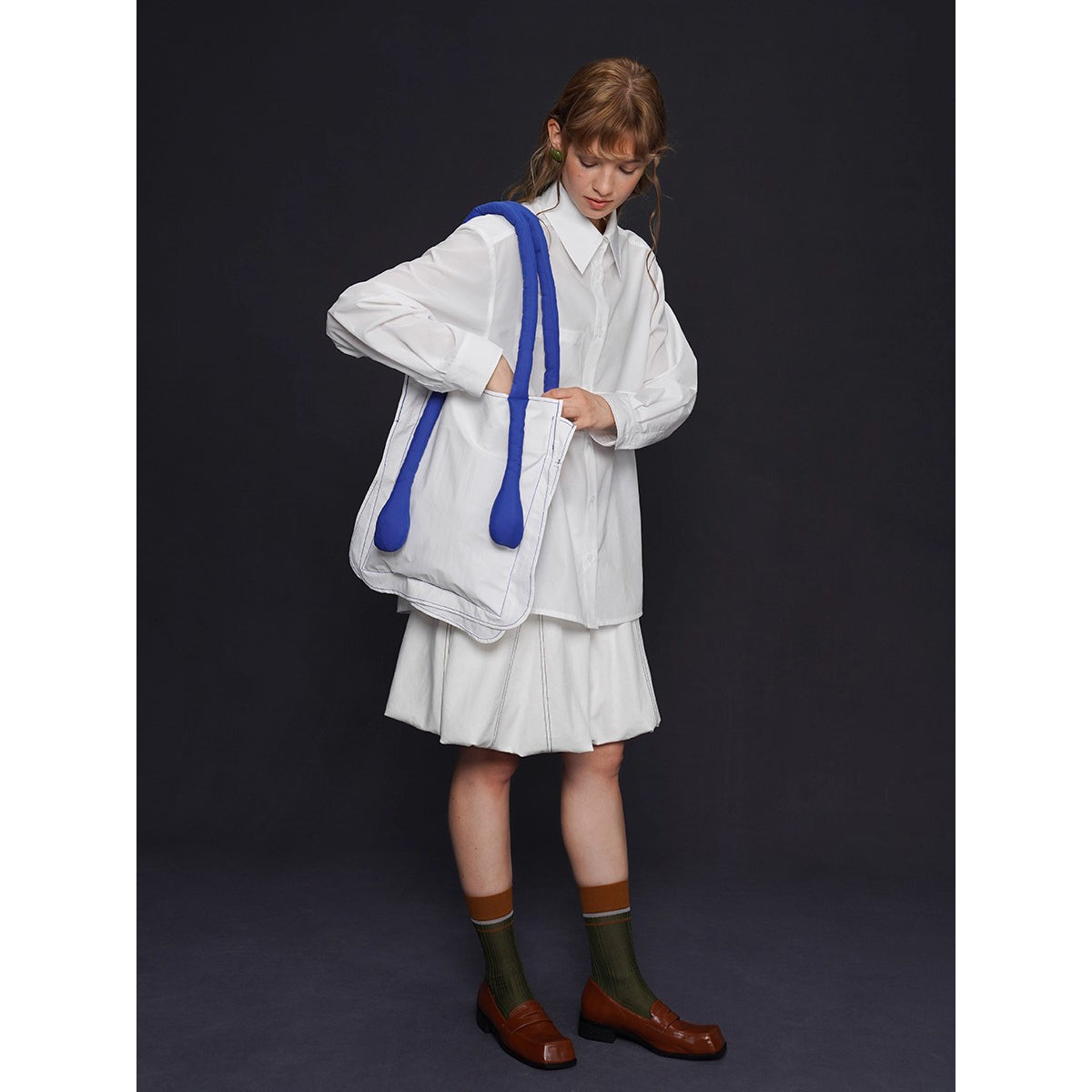 船乗り少女のトートバッグ