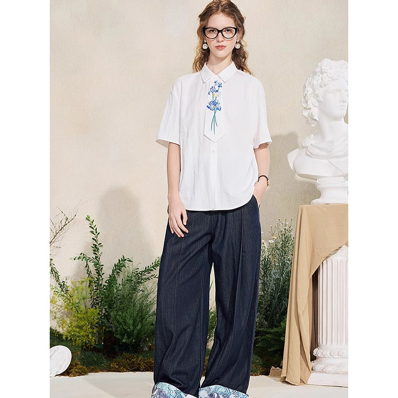 アイリスの花のネクタイブラウス