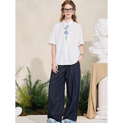 アイリスの花のネクタイブラウス