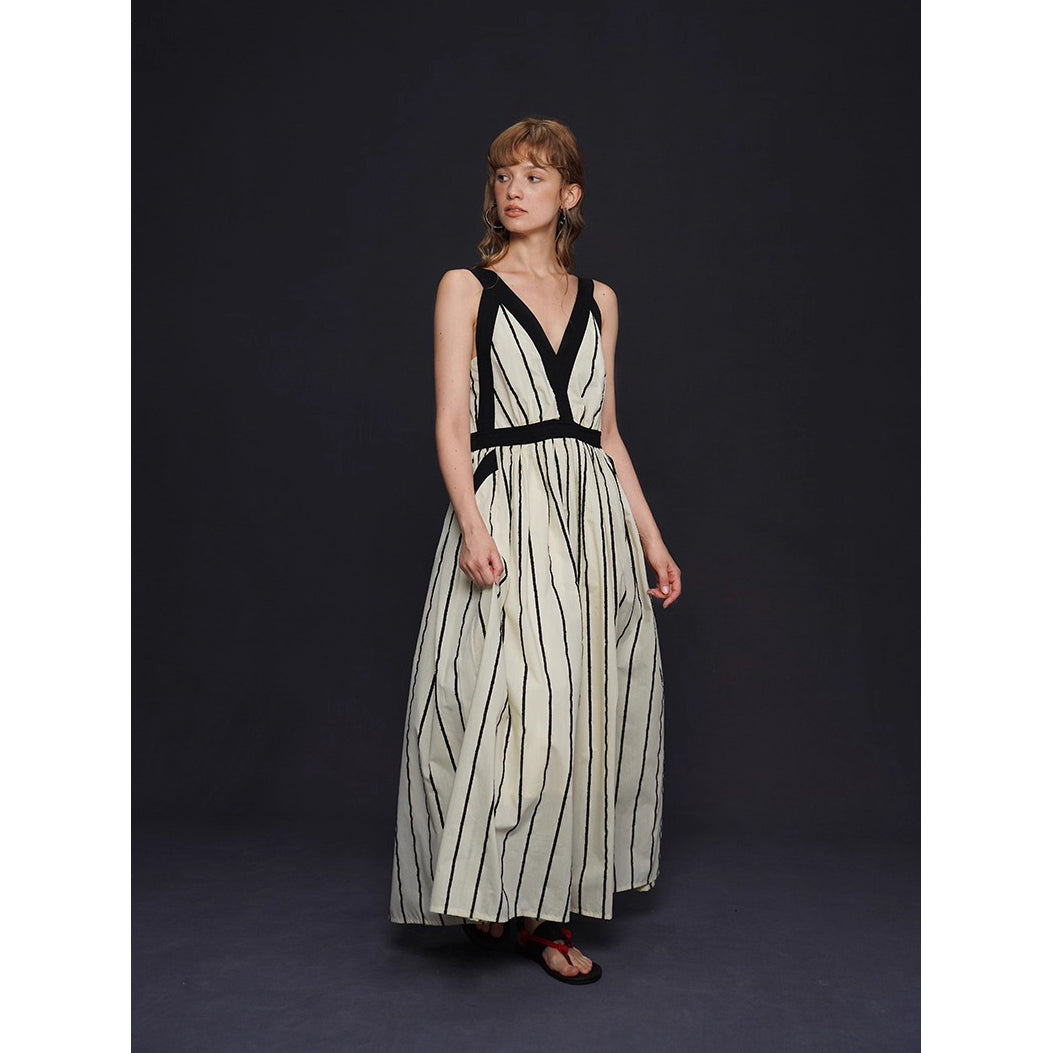 生成の縦縞ストライプワンピース