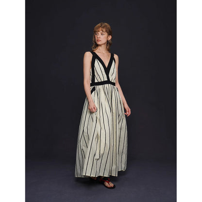 生成の縦縞ストライプワンピース