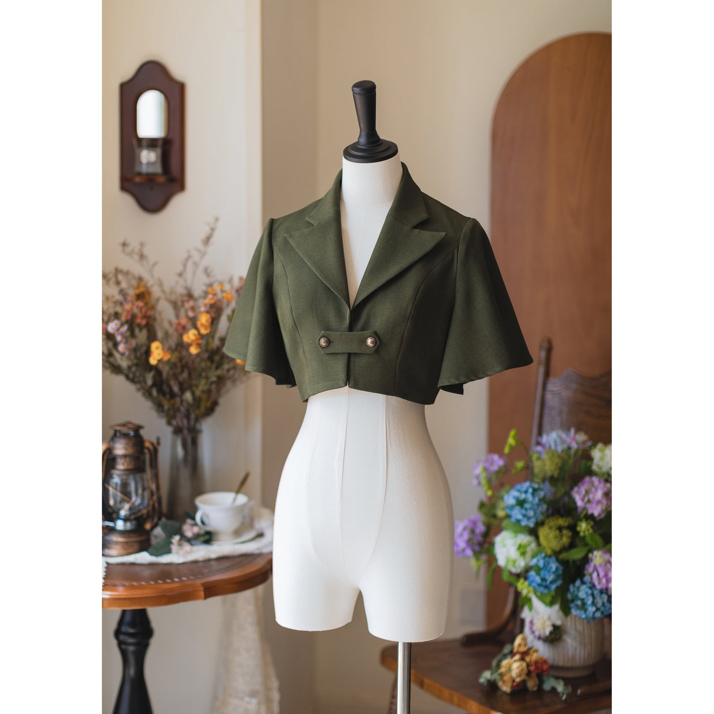 英国のお嬢様のボレロジャケット（モスグリーン）