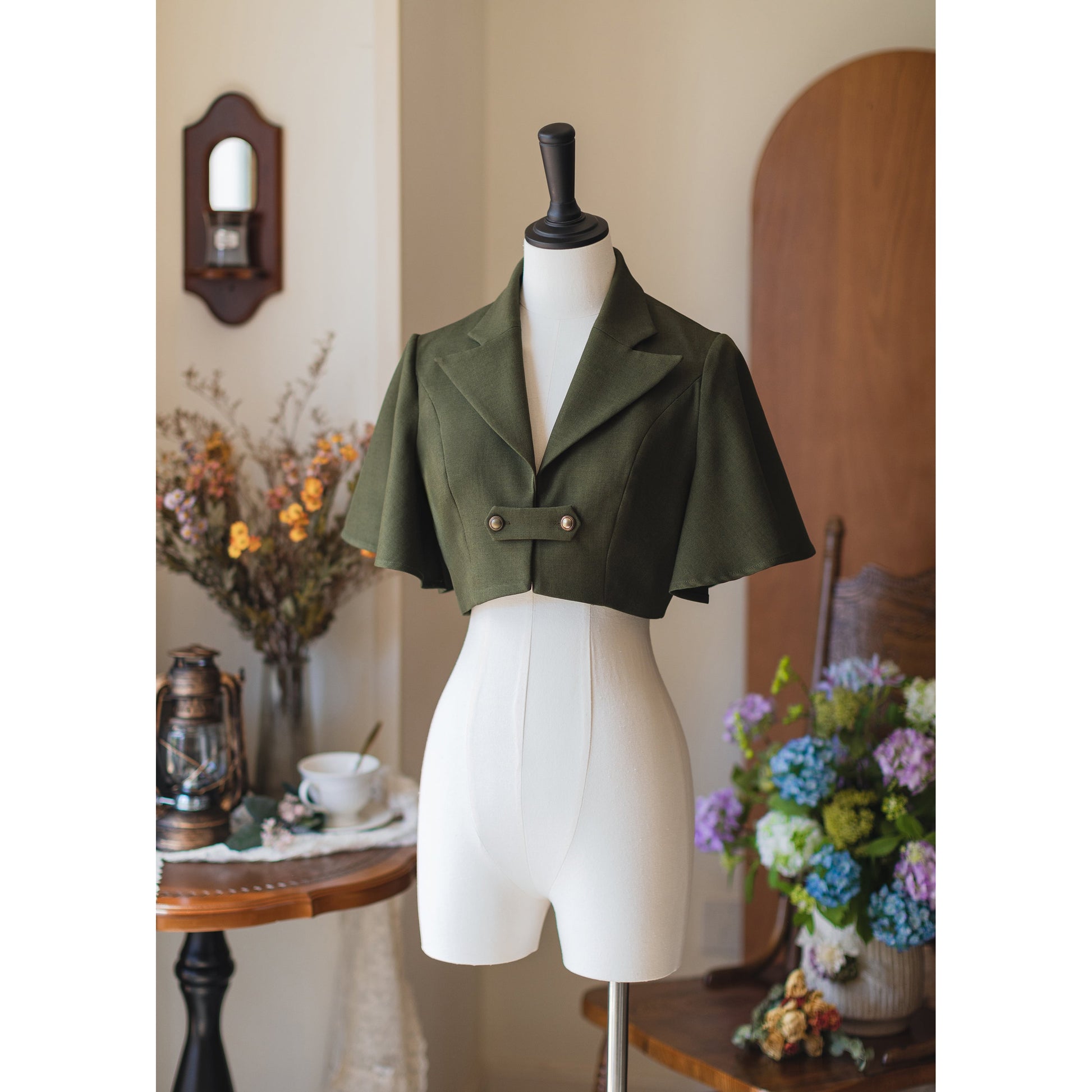 英国のお嬢様のボレロジャケット（モスグリーン）
