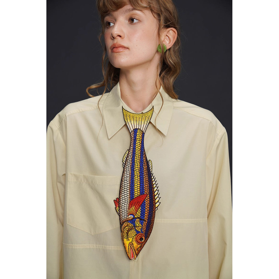 お魚の刺繍ネクタイ（ブルー×イエロー）