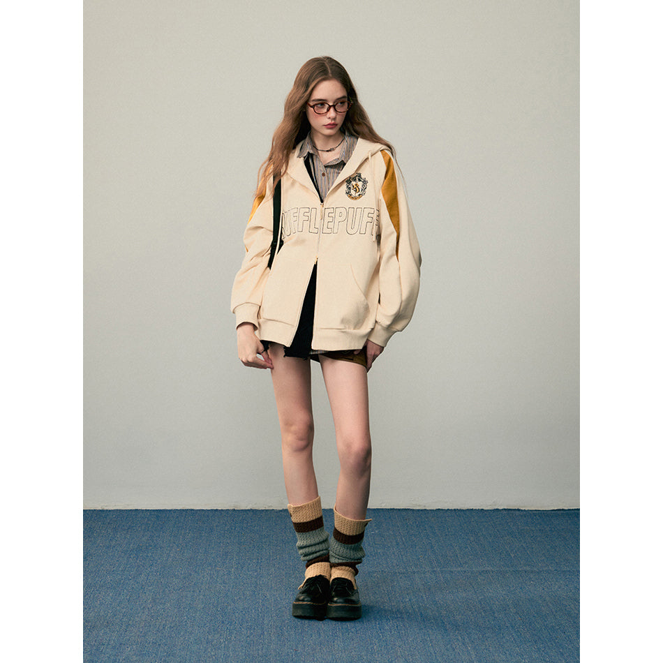 魔法学校の刺繍ジップアップフーディー