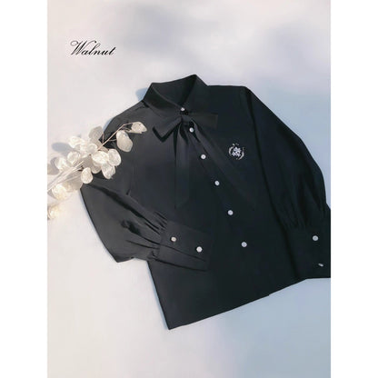 文学令嬢のトレンチコートとブラウスとプリーツスカート - Ivory Trench