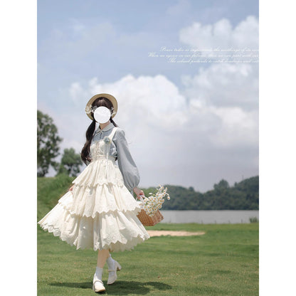 幻想曲を奏でる刺繍ジャンパースカートとブラウス