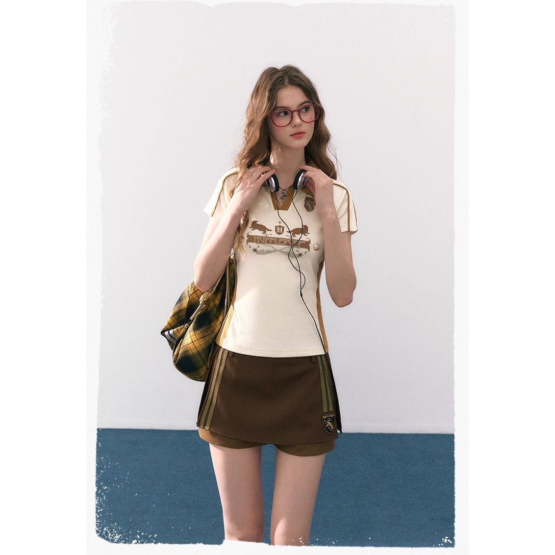 魔法学校のポロシャツとキュロットスカート