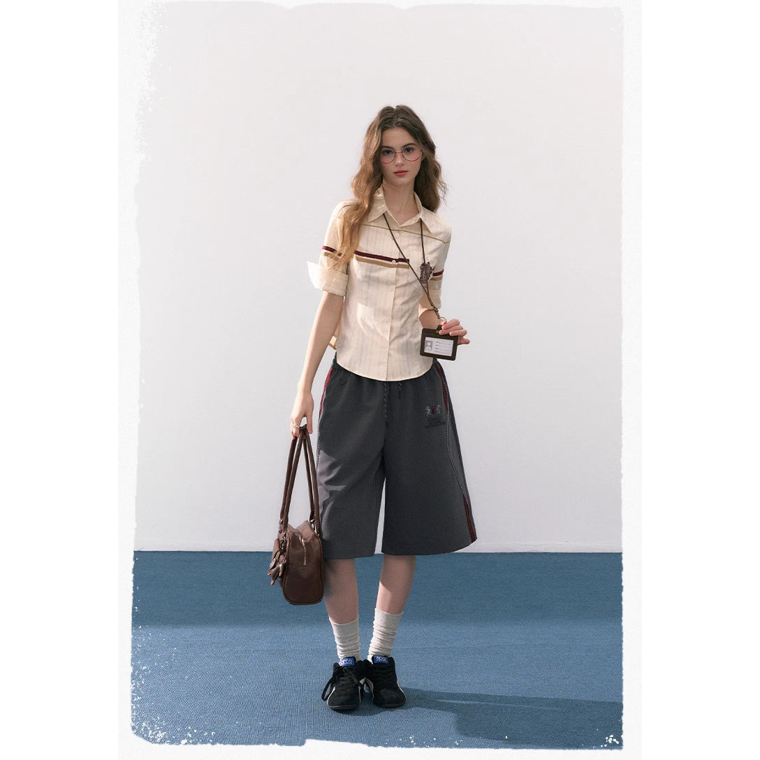 魔法学校の刺繍ストライプブラウス