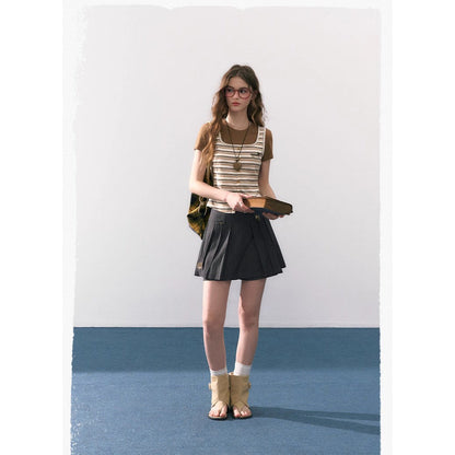 魔法学校のドッキングトップスとキュロットスカート