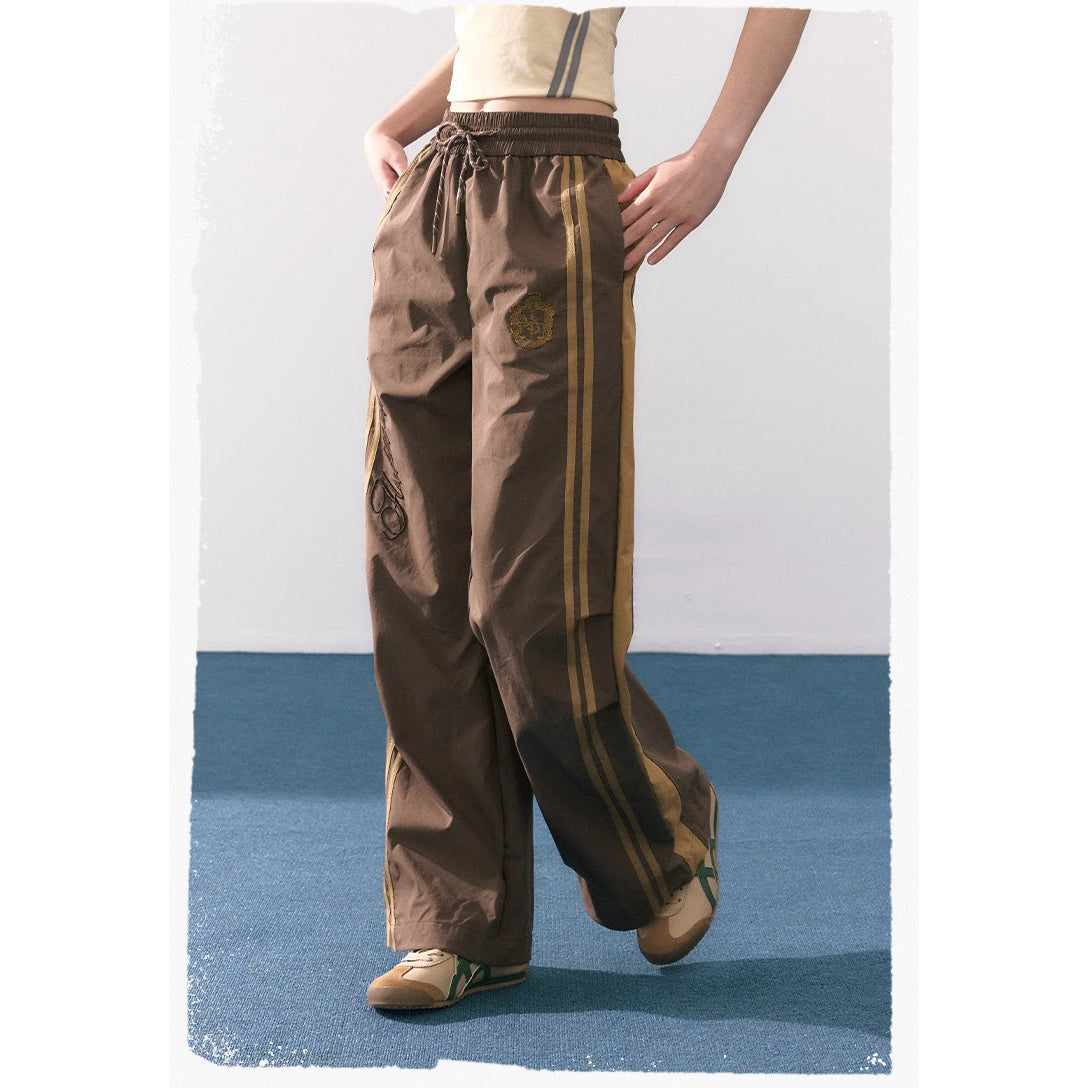 魔法学校のポロシャツと刺繍ロングパンツ