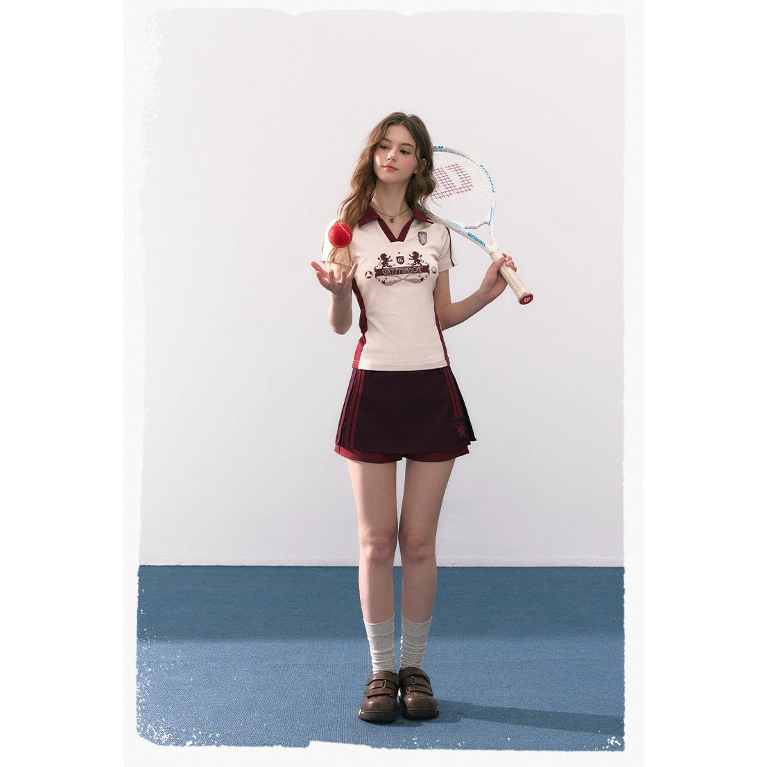 魔法学校のポロシャツとキュロットスカート