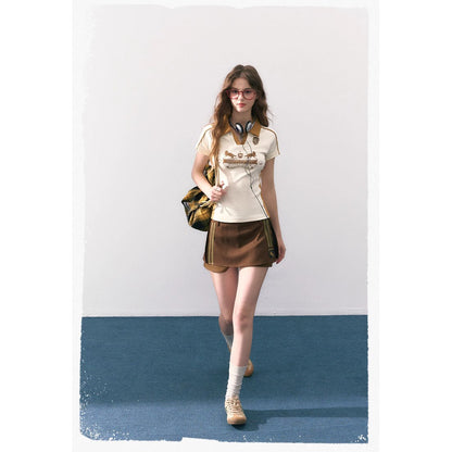 魔法学校のポロシャツとキュロットスカート