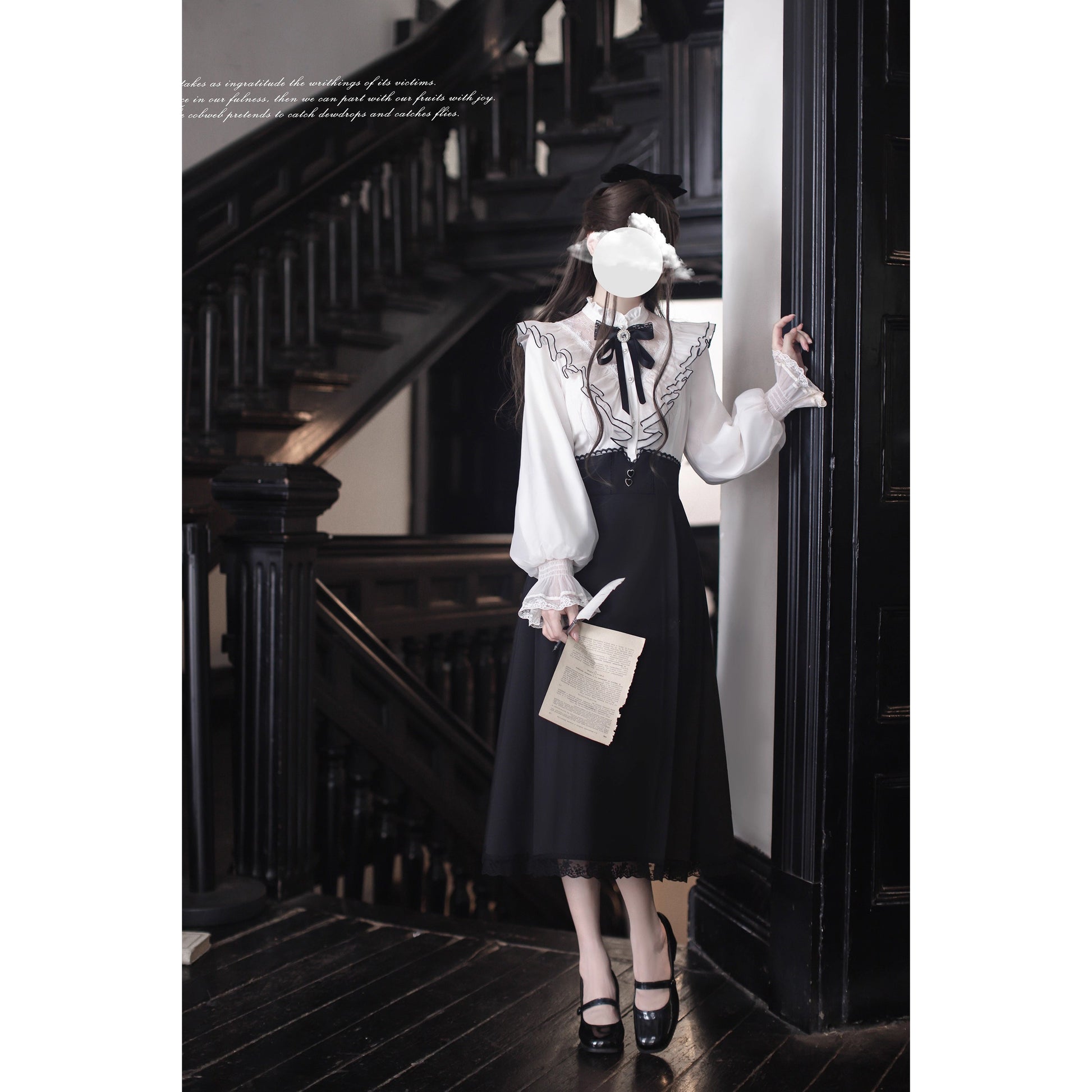 旋律を奏でる令嬢のクラシカルワンピース