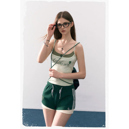 魔法学校の刺繍ストライプシャツとキャミソール