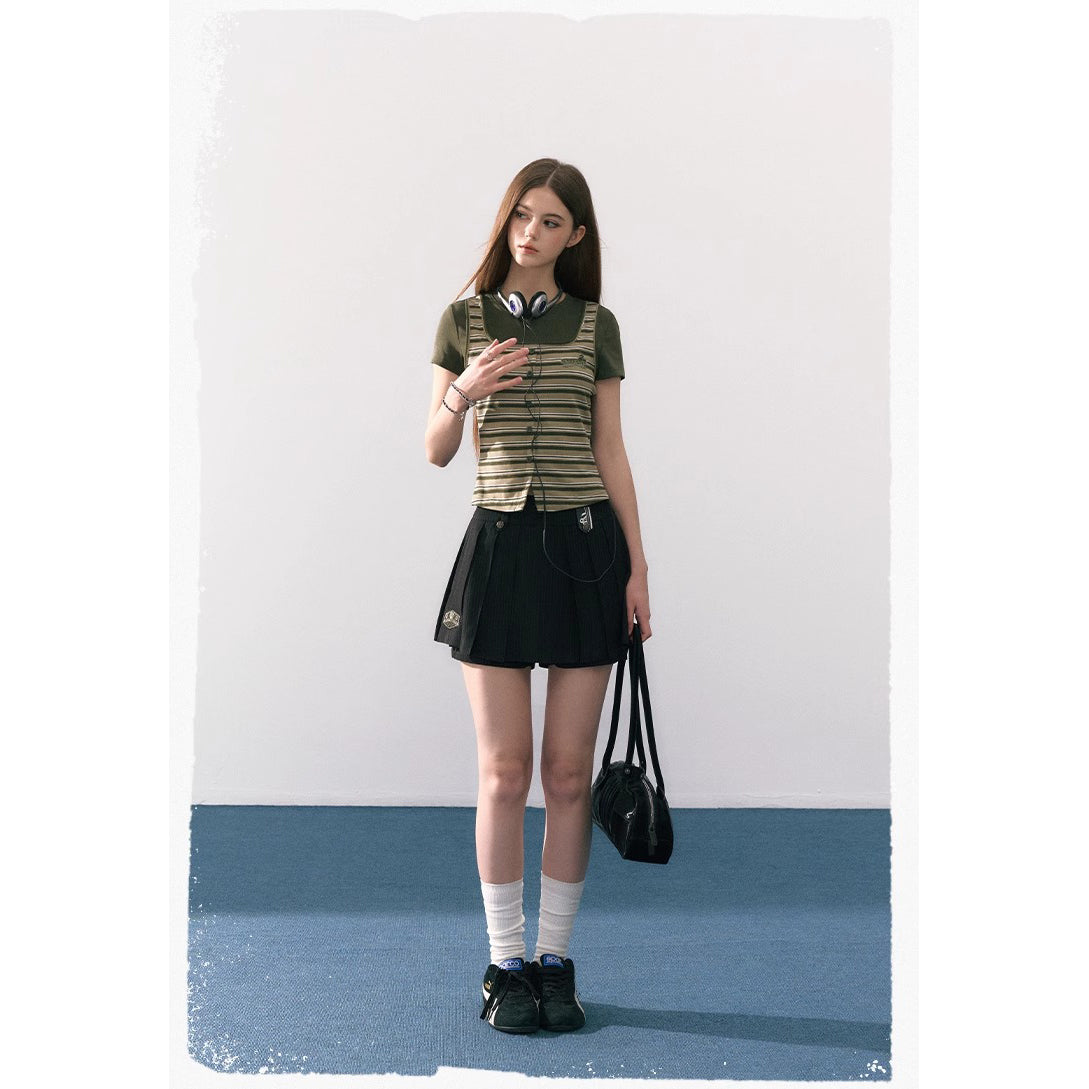 魔法学校のドッキングトップスとキュロットスカート